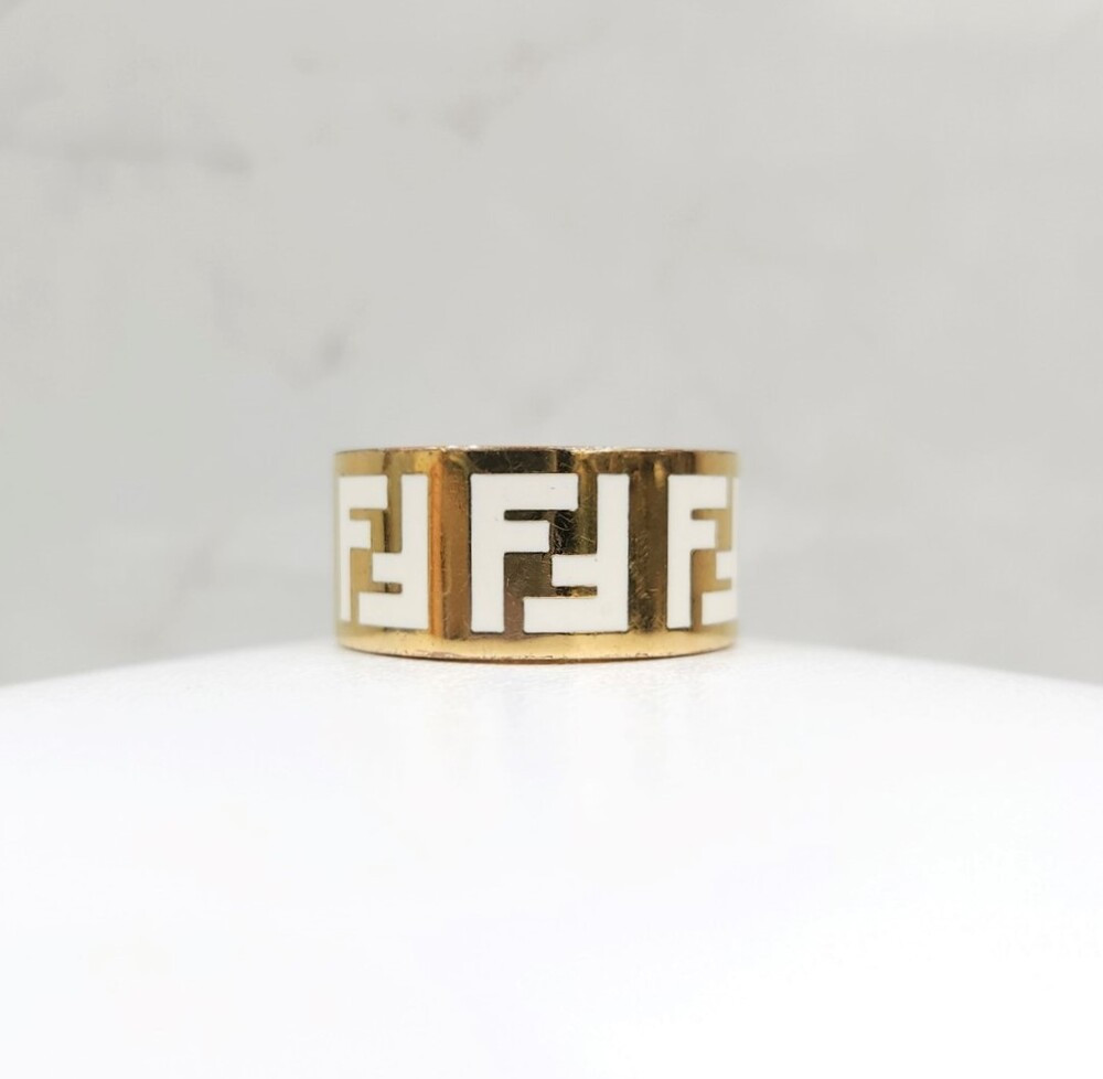 [럭스유] 펜디 FF 포에버 골드 화이트 와이드 밴드 링 M