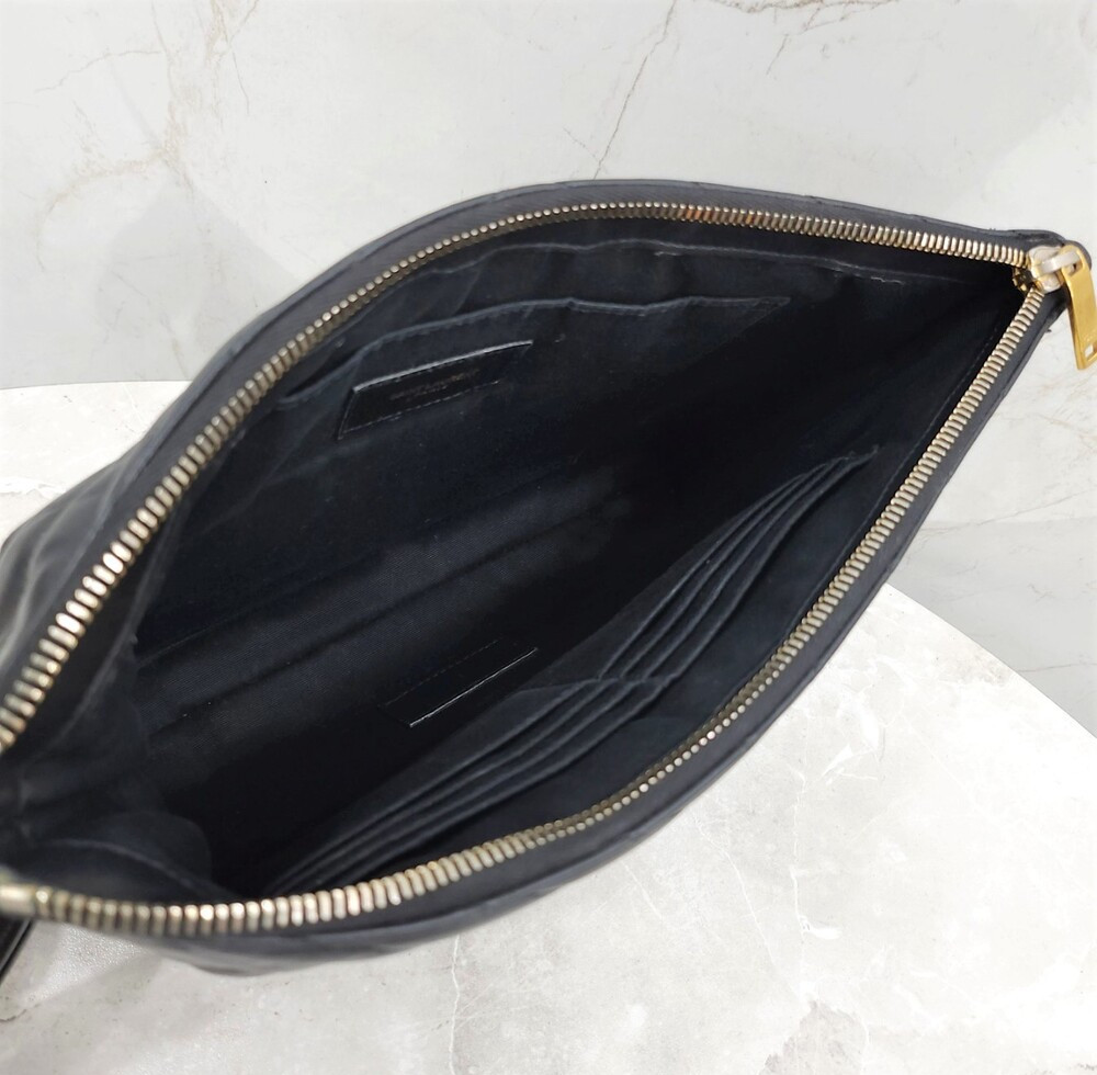 [럭스유] 생로랑 마틀라세 레더 스트랩 클러치