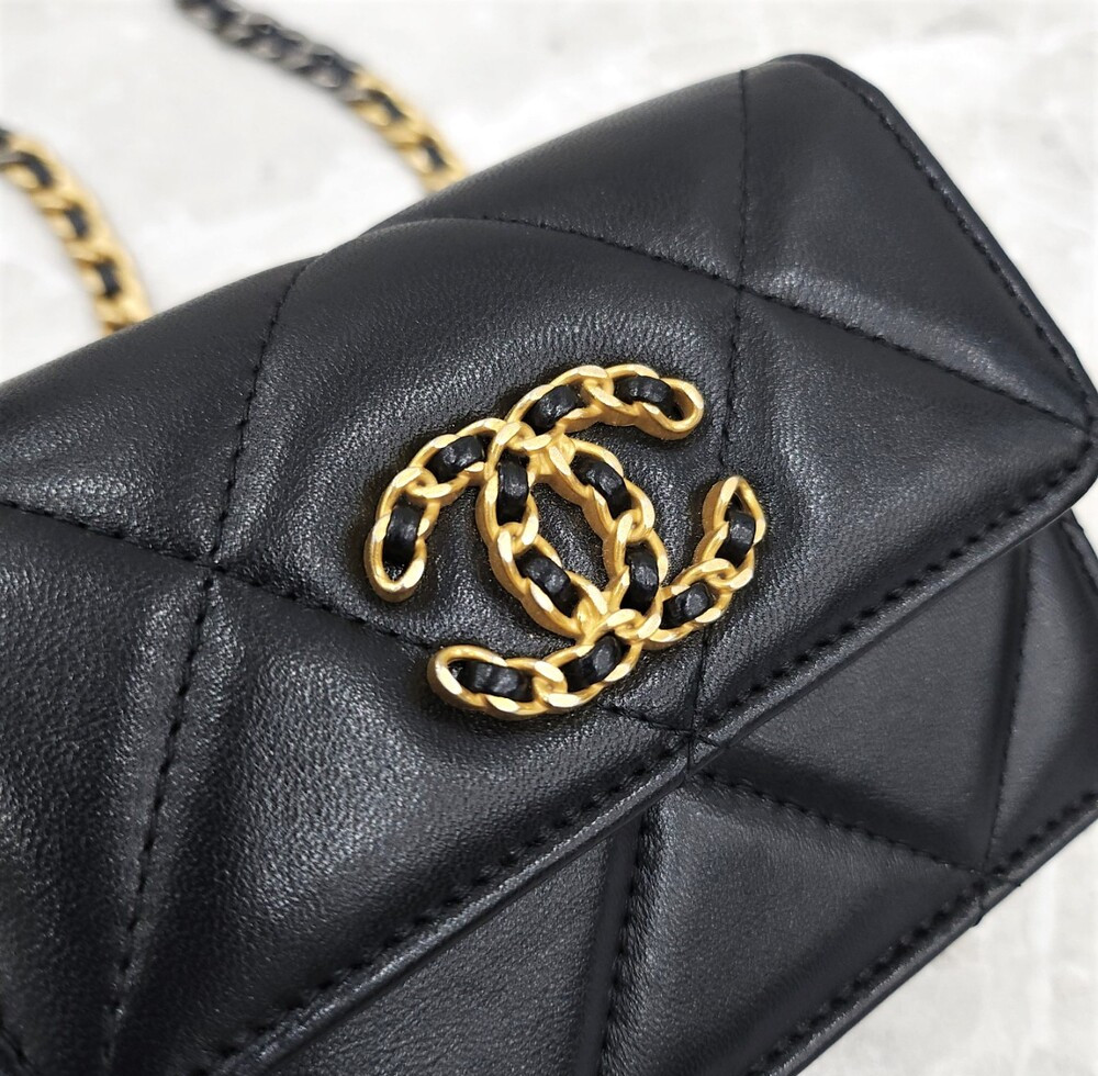 [럭스유] 샤넬 19 체인 카드지갑 미니 숄더백 AP3170