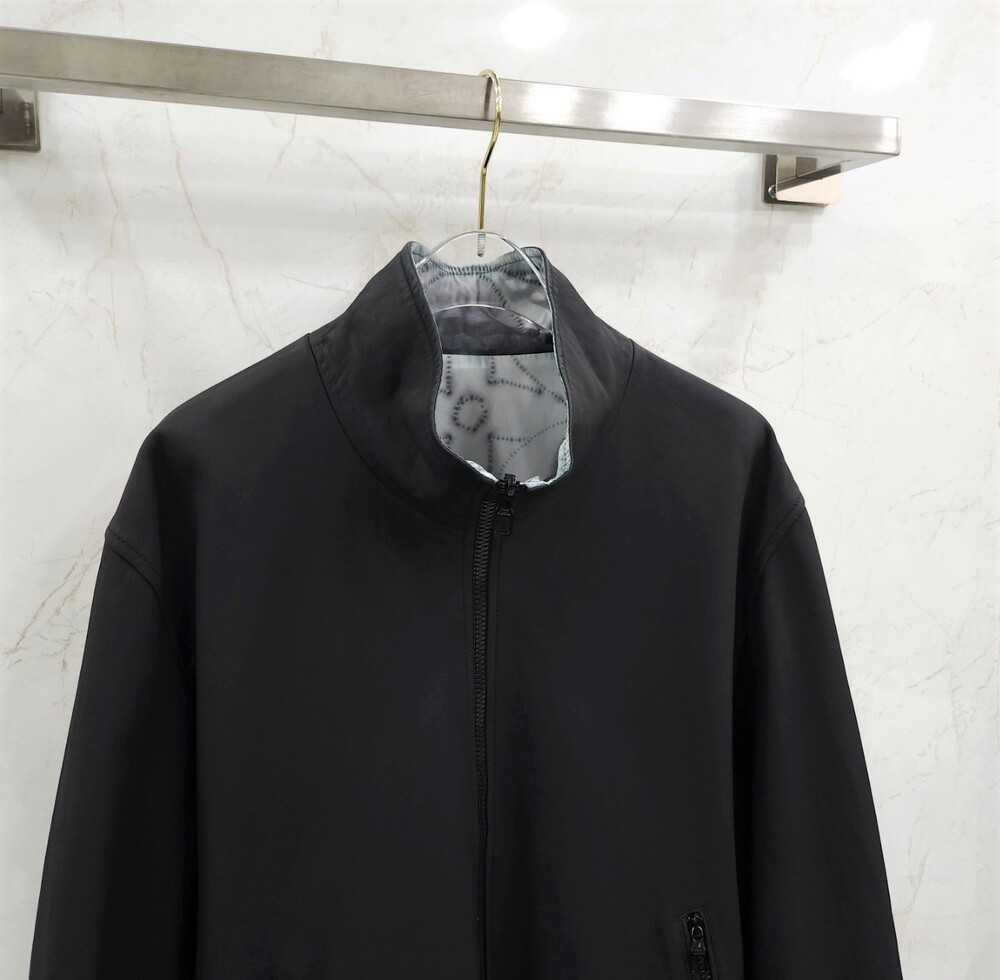 [럭스유] 52 / 루이비통 모노그램 시보리 리버서블 믹스 레더 블루종 자켓