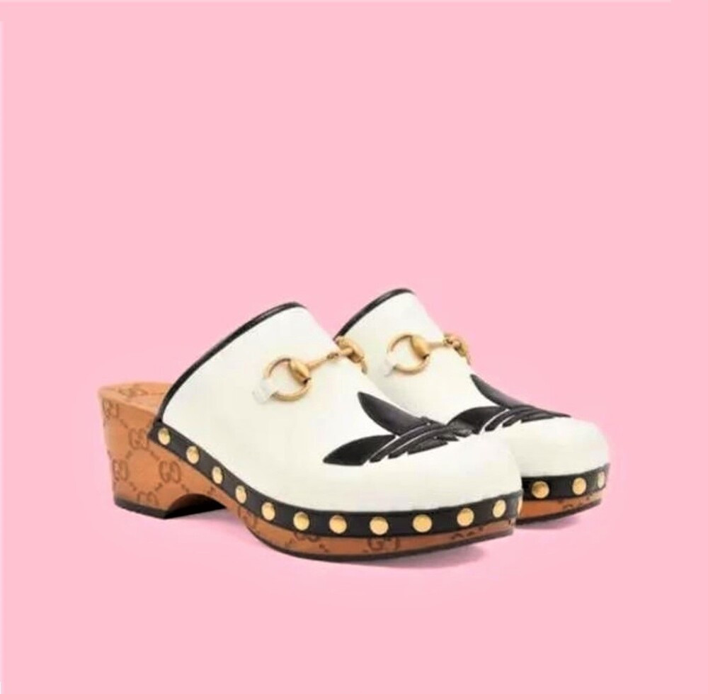 [럭스유] 36.5 / 구찌 X 아디다스 GG 레더 클로그 뮬 702218