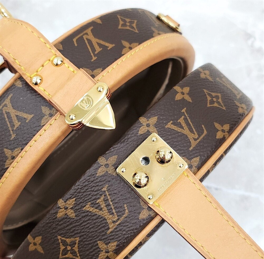 [럭스유] 루이비통 쁘띠뜨 부아뜨 샤포 모노그램 크로스백 M43514