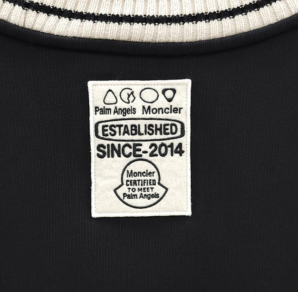 [럭스유] S / 몽클레어 엔젤스 로고 패치 지니어스 니트 맨투맨