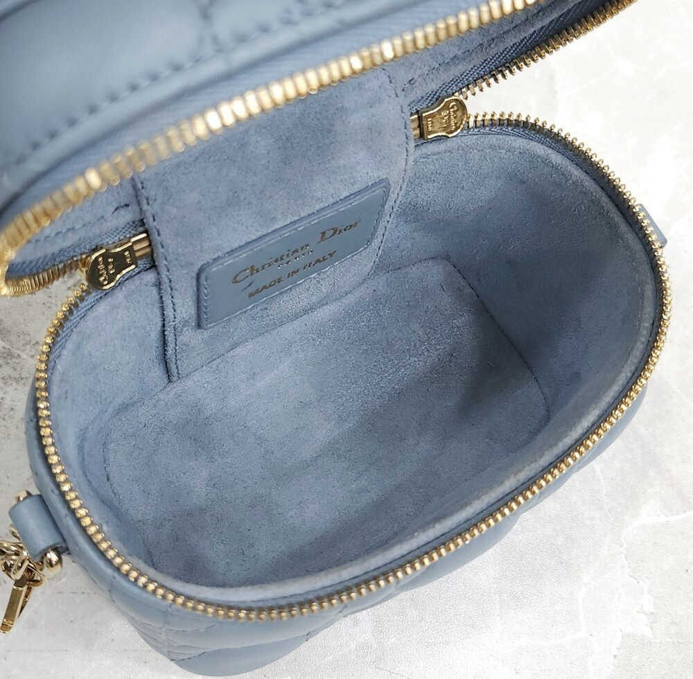 [럭스유] (새상품) 디올 까나쥬 레이디 마이크로 베니티 백 S0935ONMJ_M18B