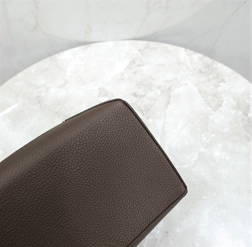 [럭스유] (새상품) 로에베 라지 퍼즐 레더 엣지백 그레인드 카프스킨 B510P00X05