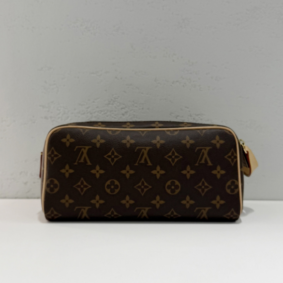 루이비통 모노그램 돕 키트 토일렛 파우치백 내장칩 M44494