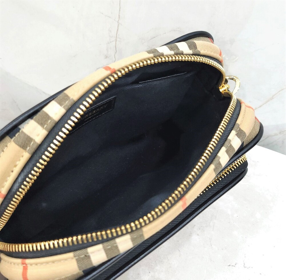 [럭스유] 버버리 빈티지 체크 미니 카메라 체인백 8015946