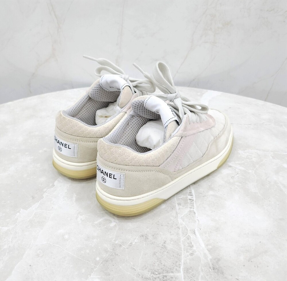 [럭스유] 36.5 / 샤넬 스웨이드 퀄팅 스니커즈 G38740