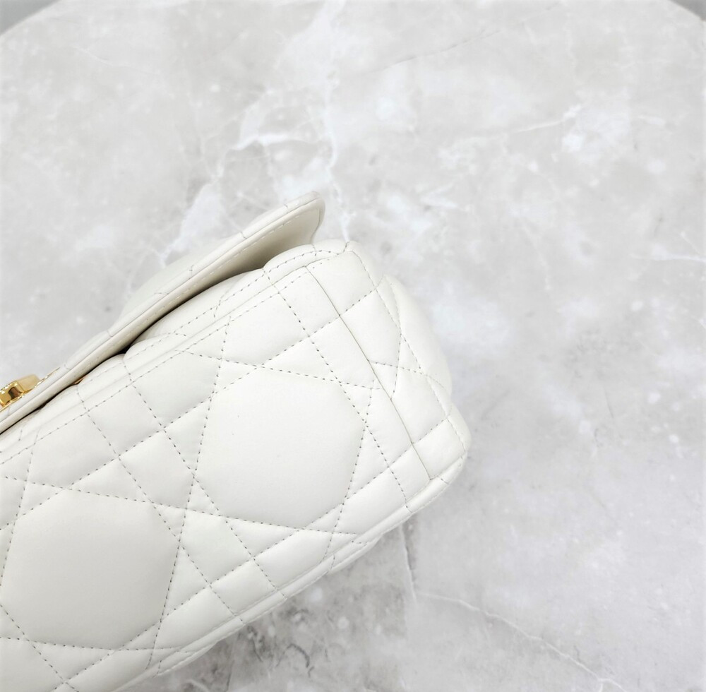 [럭스유] 디올 카로 미디움 체인 숄더백 매크로 까나쥬 라떼 M9242UGCO