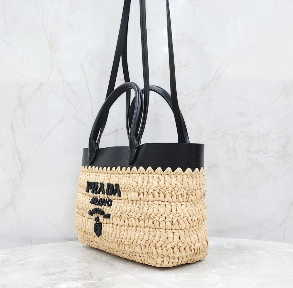 [럭스유] (새상품) 프라다 미니 크로셰와 가죽 토트백 1BG501