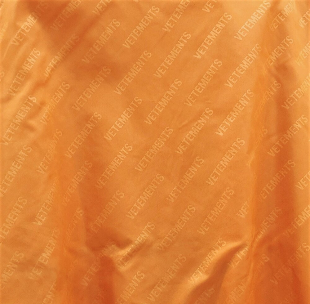 [럭스유] M / 베트멍 X 알파인더스트리 리버서블 QR코드 항공점퍼