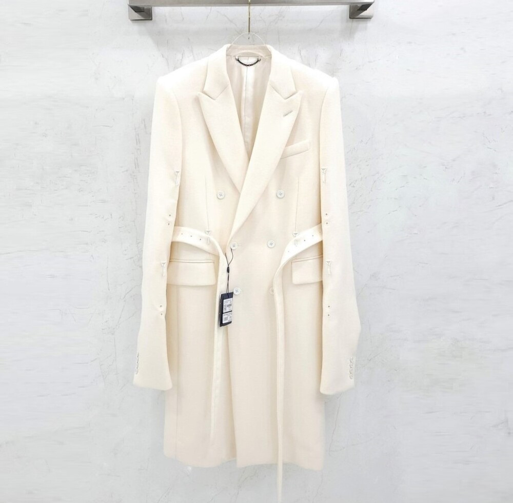 [럭스유] (새상품) 46 / 루이비통 후크 벨티드 울 롱 코트 1A9UKJ