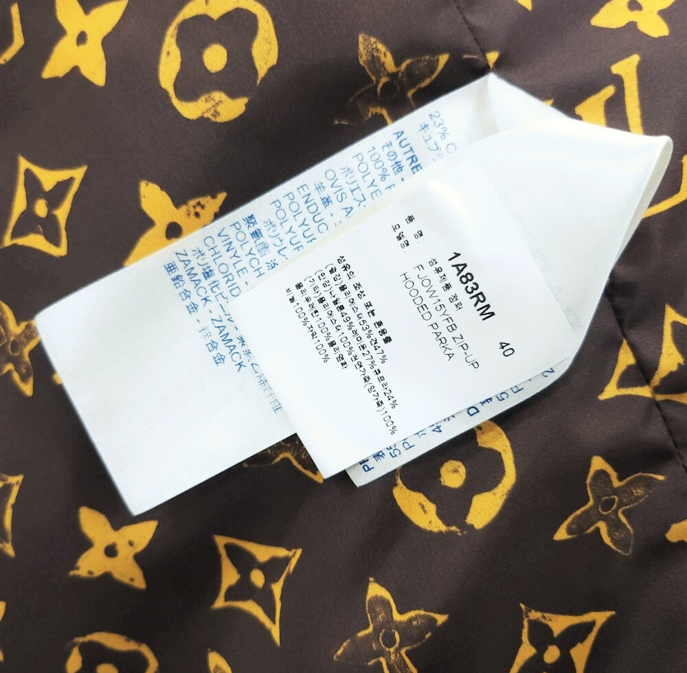 [럭스유] 40 / 루이비통 X LV 모노그램 윈드 브레이커 자켓 1A83RM