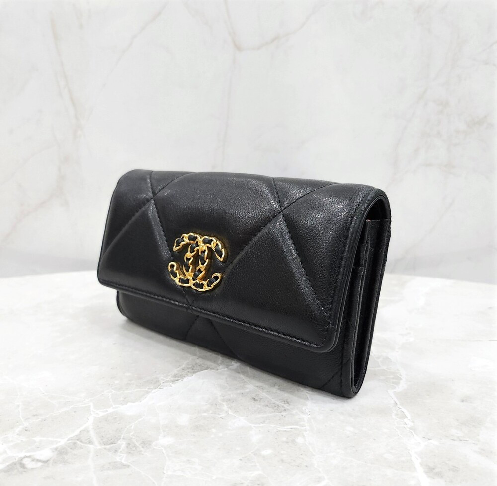 [럭스유] 샤넬 CC로고 19 장지갑 램스킨 블랙 금장