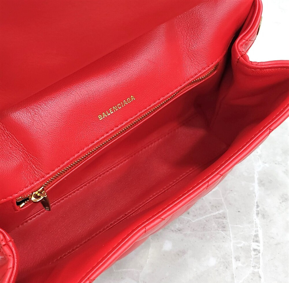 [럭스유] 발렌시아가 B 퀄팅 미디움 레더 숄더백