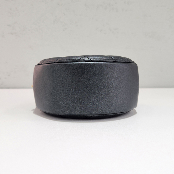 샤넬 램스킨 진주장식 체인 탬버린 동그리백 30번대