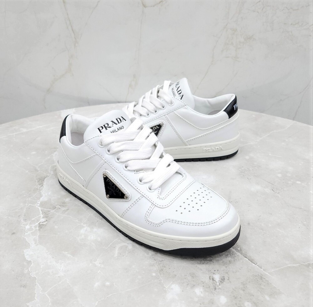 [럭스유] 37.5 / 프라다 화이트 다운타운 레더 스니커즈 1E792M