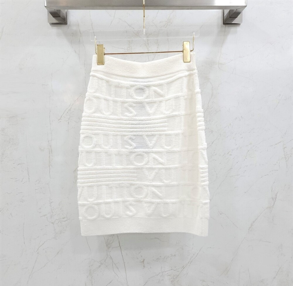 [럭스유] S / 루이비통 3D 로고 니트 스커트