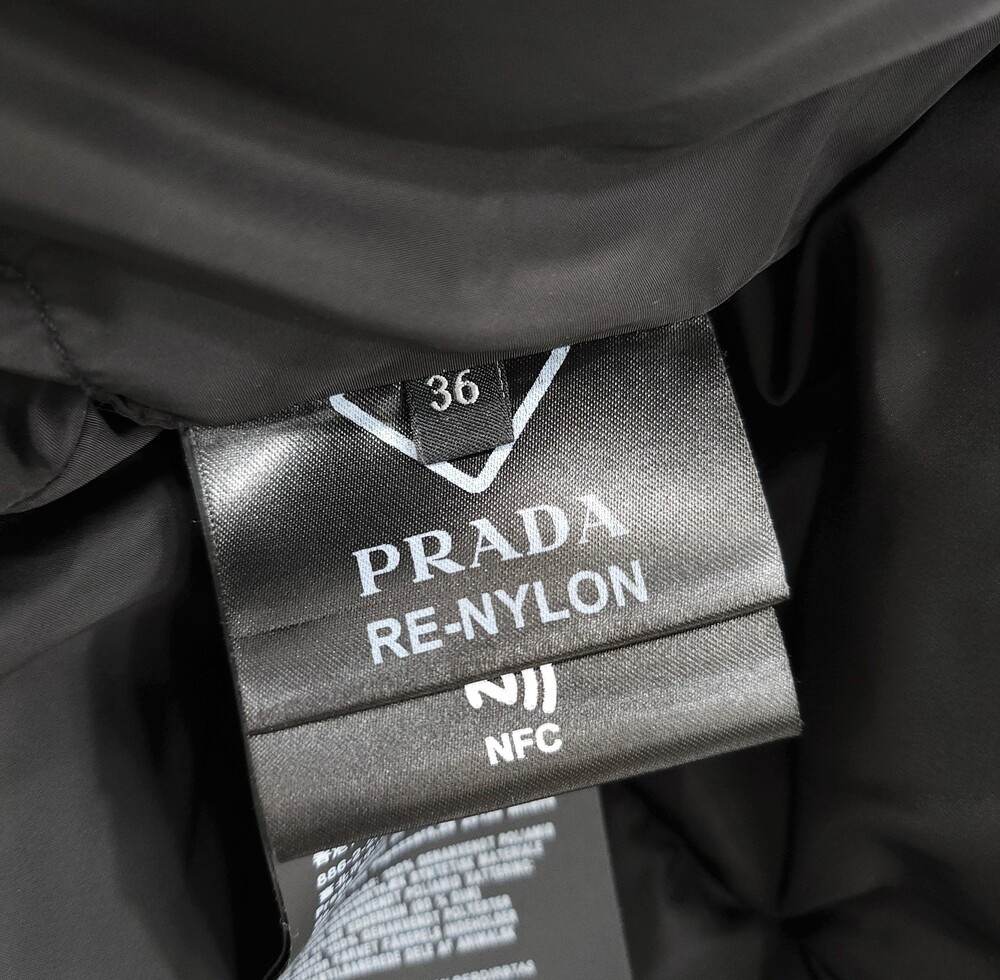 [럭스유] 36 / 프라다 개버딘 여성 푸퍼 패딩 자켓 291808