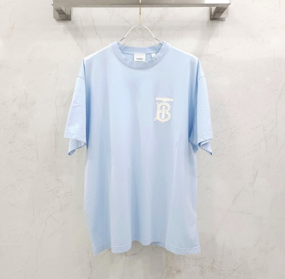 [럭스유] M / 버버리 TB 로고 프린팅 반팔 티셔츠