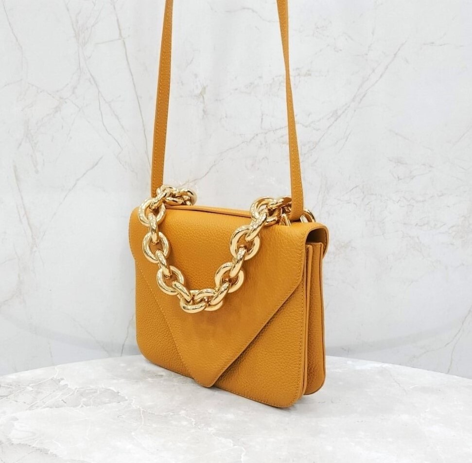 [럭스유] (새상품) 보테가베네타 엔벨로프 마운트 볼드 숄더백 667398