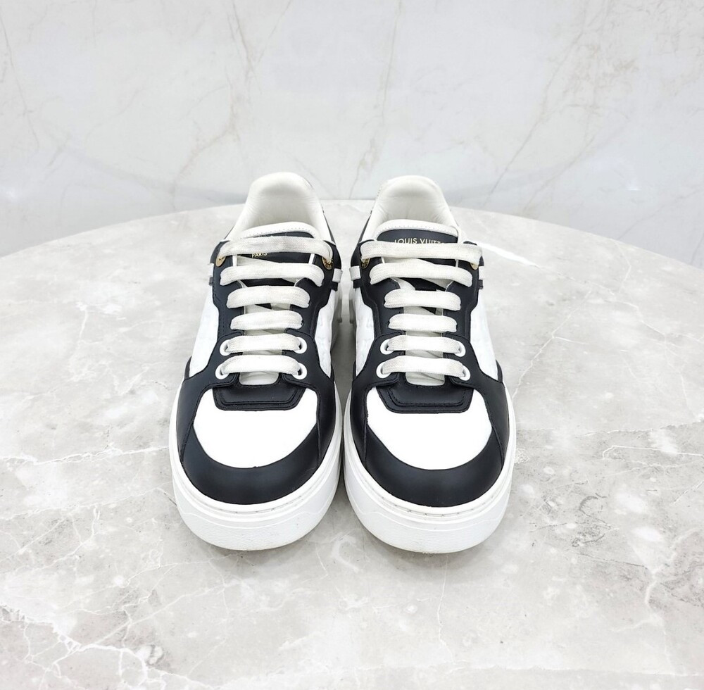 [럭스유] 37 / 루이비통 모노그램 타임아웃 스니커즈