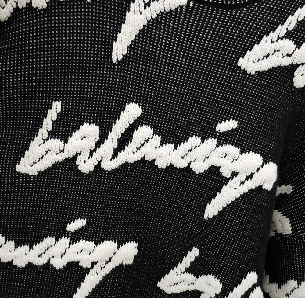 [럭스유] L / 발렌시아가 코튼 3D 스크리블 로고 니트