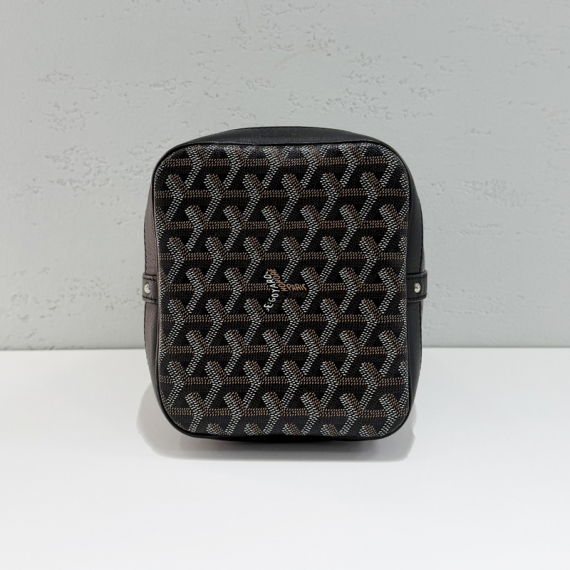 고야드 쁘띠플로 PM 블랙 버킷백 AMAFLOTPM01