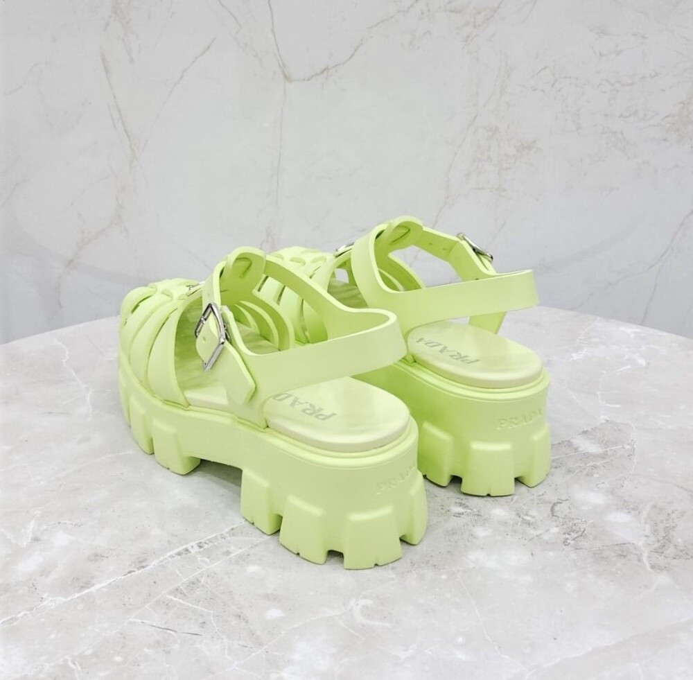 [럭스유] (새상품) 39 / 프라다 삼각로고 러버 샌들 피스타치오 그린 1X853M