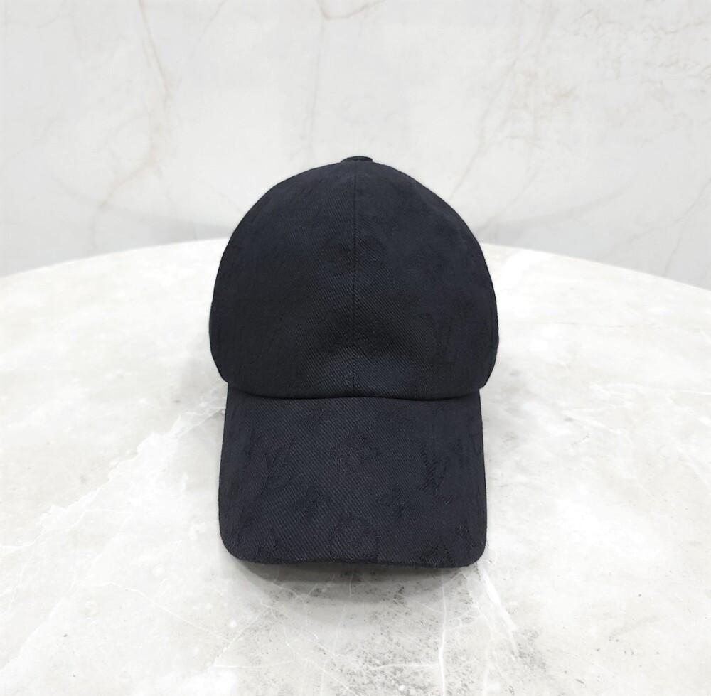 [럭스유] 60 / 루이비통 블랙 모노그램 데님 볼캡