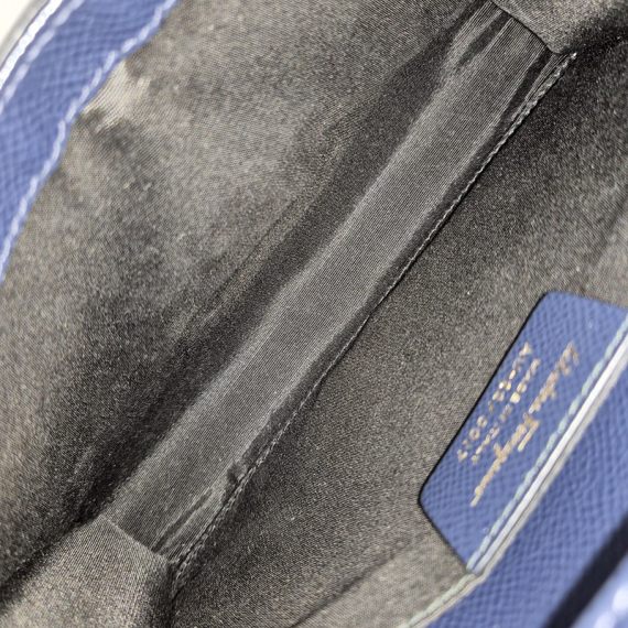 페레가모 간치니 미니 체인 크로스백 네이비 22-0017