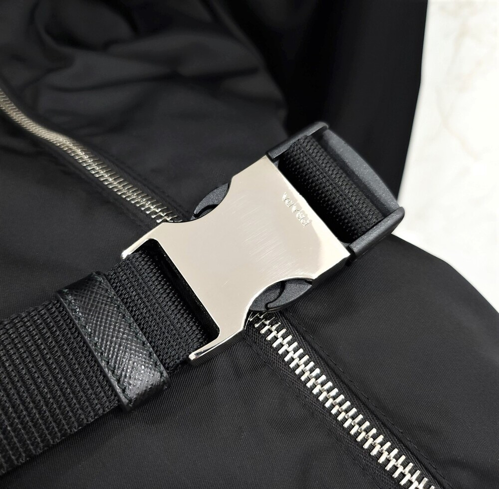 [럭스유] 40 / 프라다 파우치 리나일론 후드 블루종 자켓 291964