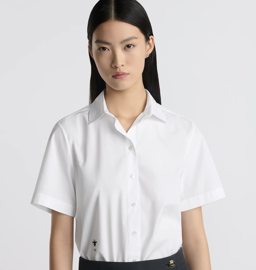 [럭스유] 34 / 디올 크롭 버튼 업 블라우스 111B61A3356