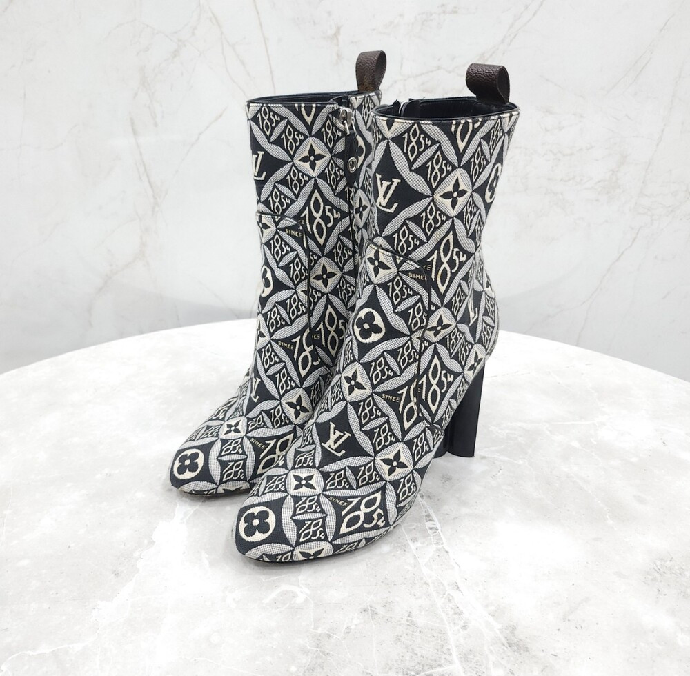 [럭스유] 37 / 루이비통 SINCE 1854 실루엣 앵클 부츠