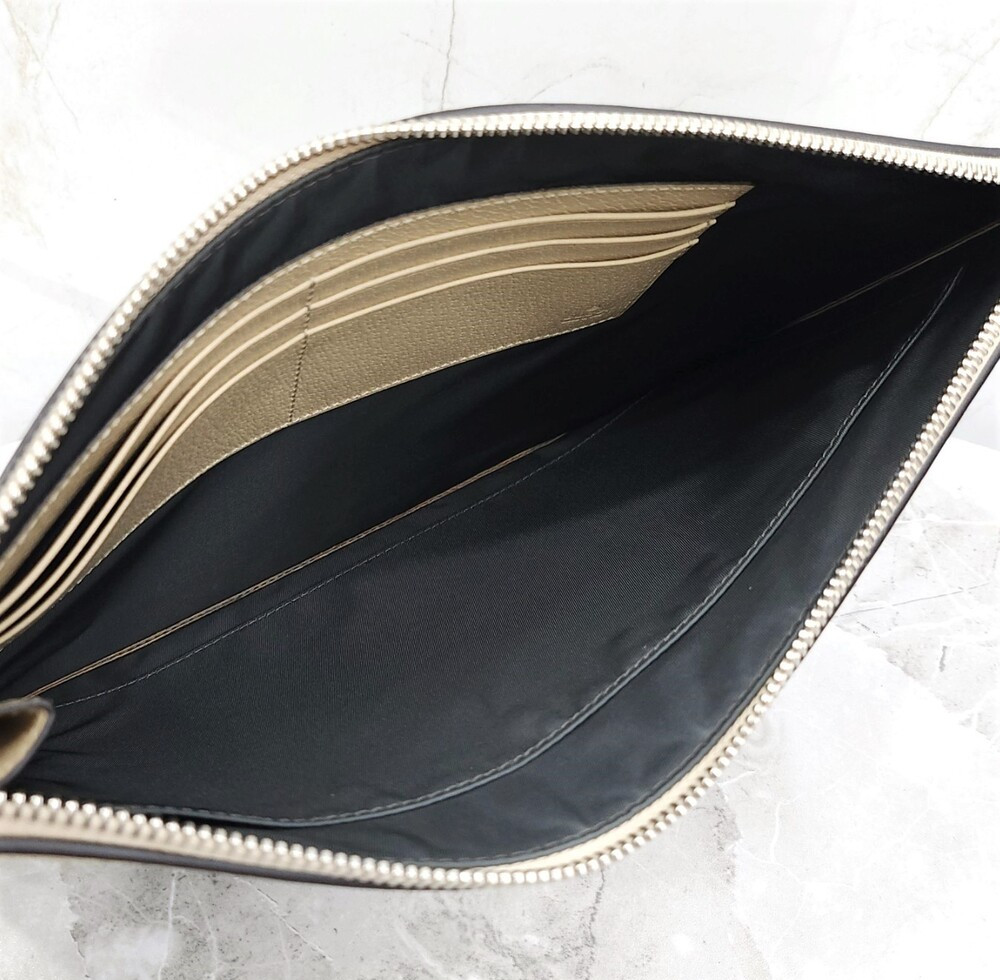 [럭스유] 구찌 GG 오프더그리드 스트랩 클러치