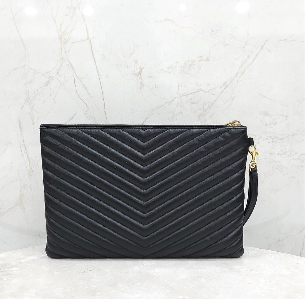 [럭스유] 생로랑 모노그램 퀄팅 마틀라세 스트랩 클러치백 559193