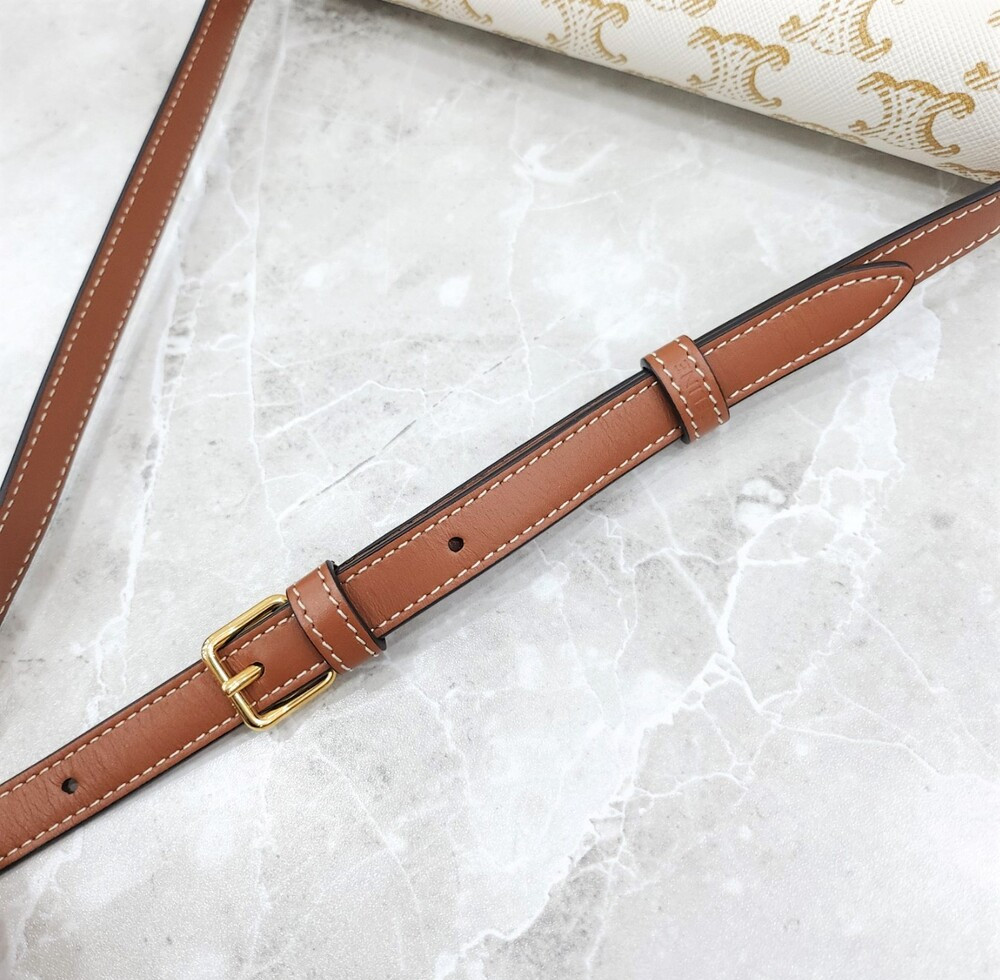 [럭스유] 셀린느 클로드 트리옹프 캔버스 카프스킨 숄더백 194142CUZ.01BC