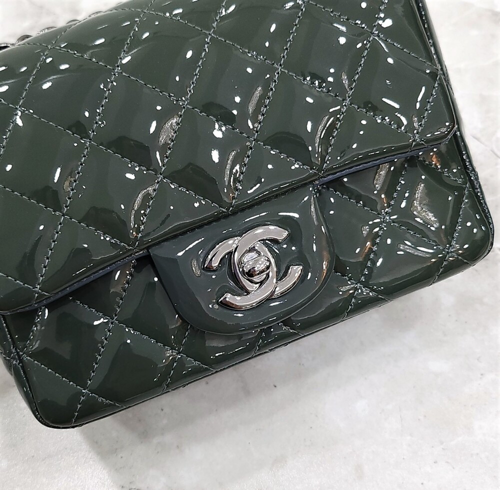 [럭스유] 샤넬 페이던트 클래식 쁘띠삭 플랩백 23번대