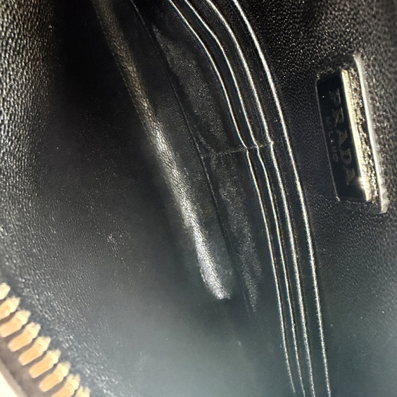 프라다 사피아노 로고 클러치 2NH005