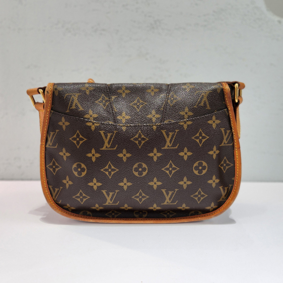 루이비통 모노그램 메닐몽땅 PM 크로스백 M40474