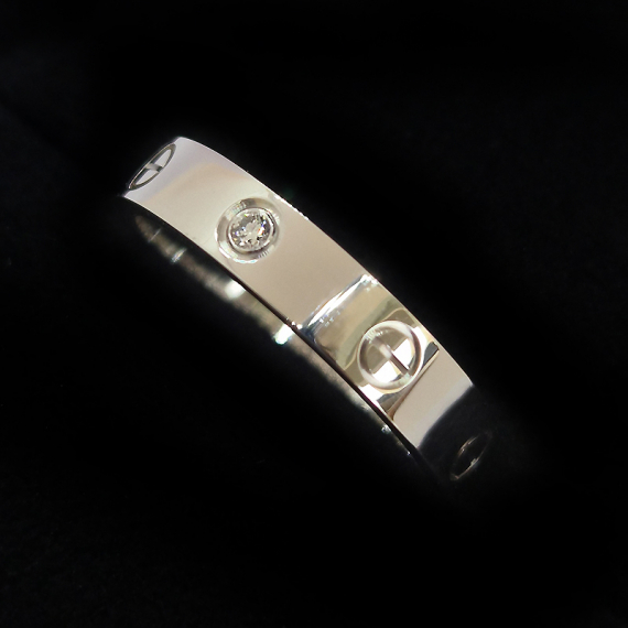 까르띠에 러브링 화이트골드 1P 다이아 58호 반지 전시상품급 B40505