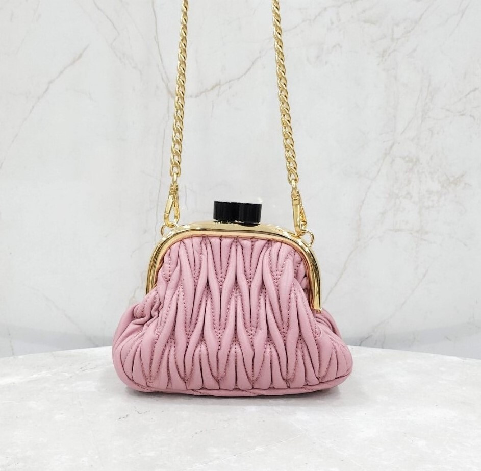 [럭스유] (새상품) 미우미우 벨 미니 클러치 크로스백