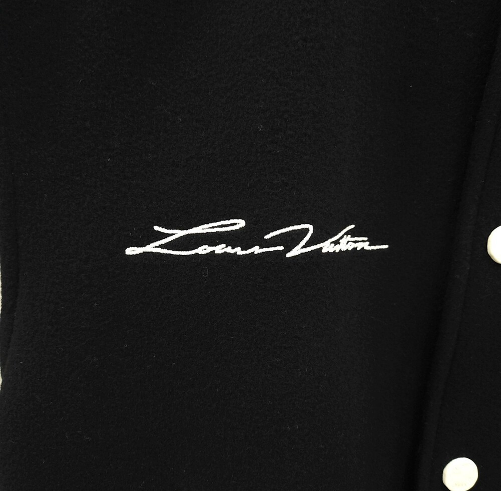 [럭스유] (새상품) 50 / 루이비통 LV 시그니처 바시티 블루종 자켓 1AFINS