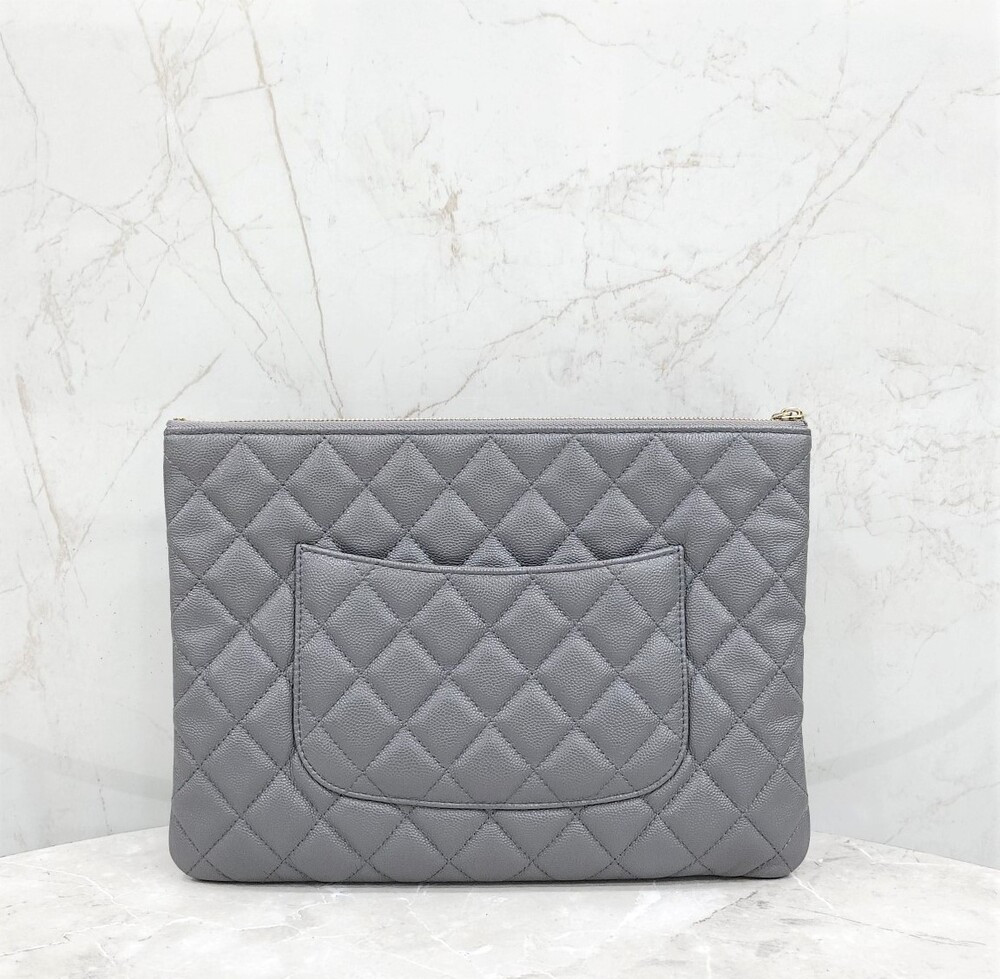 [럭스유] 샤넬 CC로고 19 파우치 클러치백 뉴미듐 30번대 AP1774