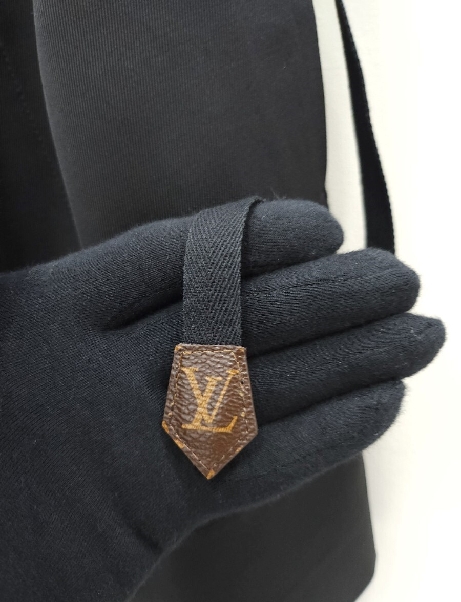 [럭스유] 36 / 루이비통 블랙 LV 드로스트링 반바지