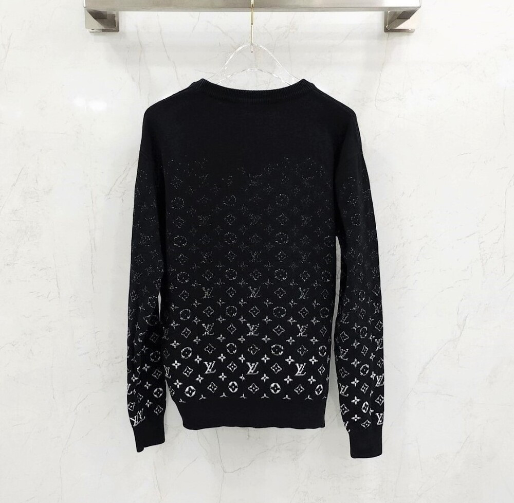 [럭스유] XS / 루이비통 그라디언트 모노그램 크루넥 니트 1AFAPY