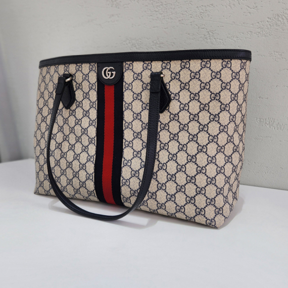 구찌 오피디아 GG 수프림 네이비 라지 쇼퍼백 631685