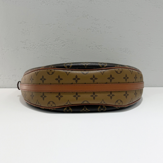 루이비통 루프 호보 숄더백 24년 전시상품급 M46311