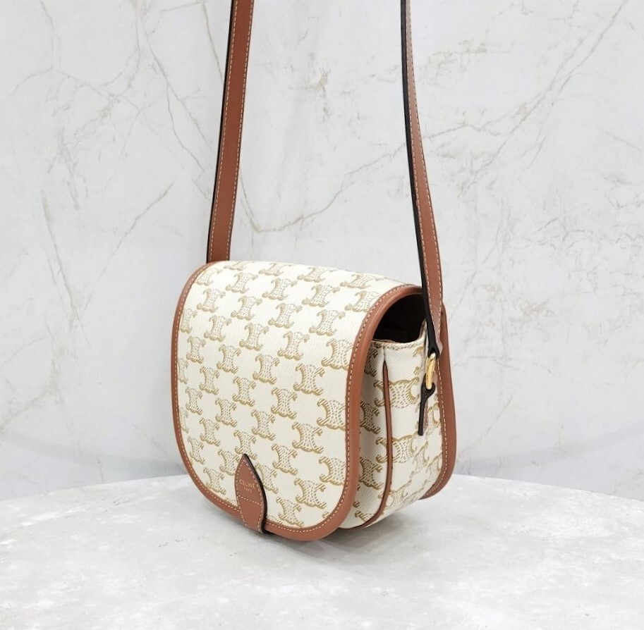 [럭스유] 셀린느 트리옹프 캔버스 미디엄 폴코백 191502BZJ.01BC