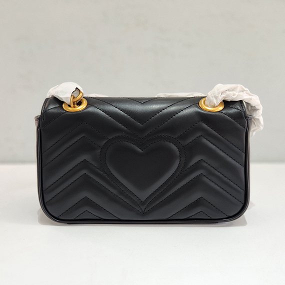 구찌 GG 마몬트 마틀라세 체인 미니 숄더백 25년 새상품 446744